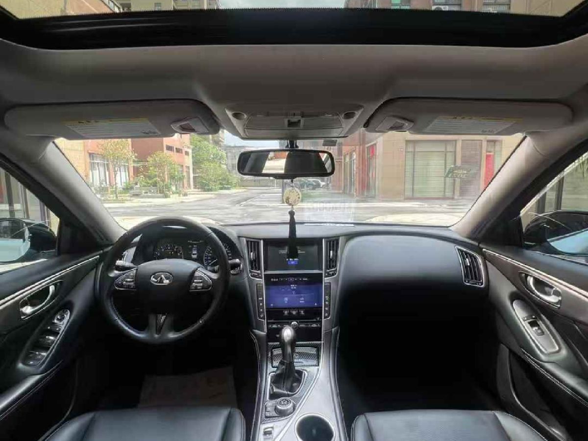 英菲尼迪 Q50L  2015款 2.0T 悅享版圖片