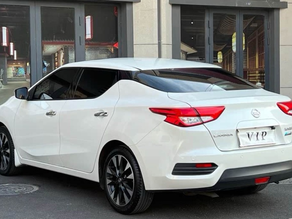 日產(chǎn) LANNIA 藍(lán)鳥  2019款 1.6L CVT智聯(lián)智酷版 國V圖片
