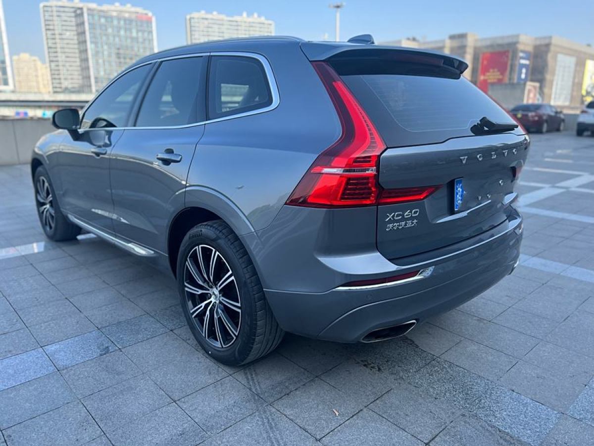 沃爾沃 XC60  2020款 T5 四驅智遠豪華版圖片