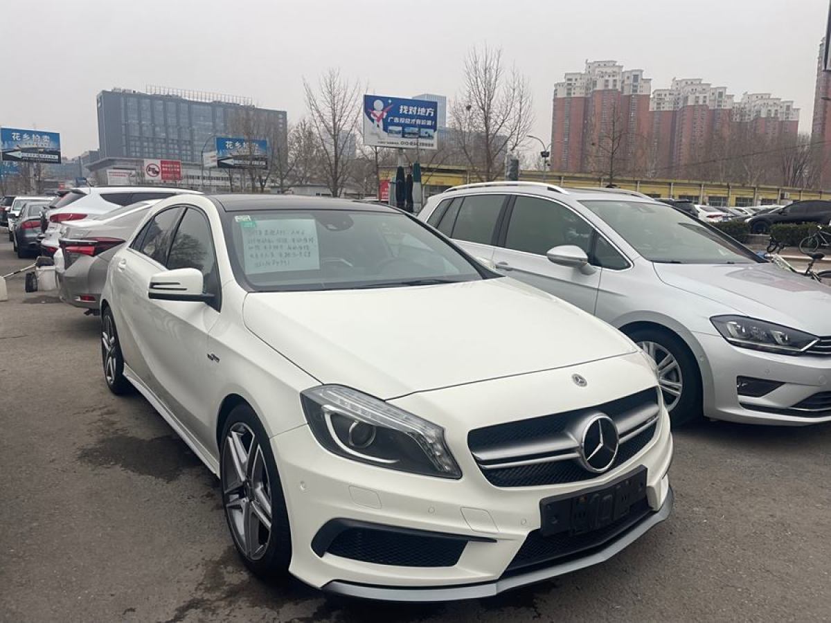 奔馳 奔馳A級(jí)AMG  2014款 AMG A 45 4MATIC圖片