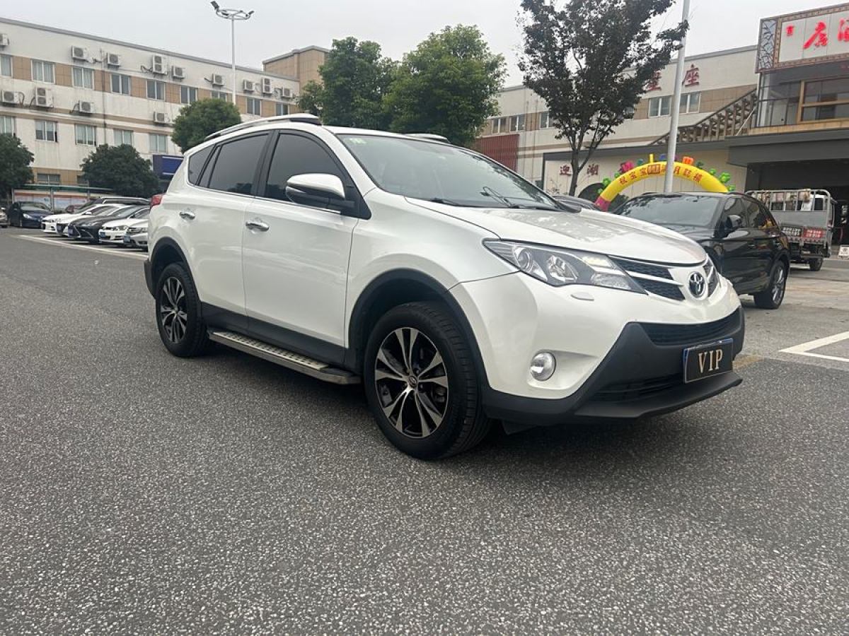 豐田 RAV4榮放  2015款 2.5L 自動(dòng)四驅(qū)精英版圖片