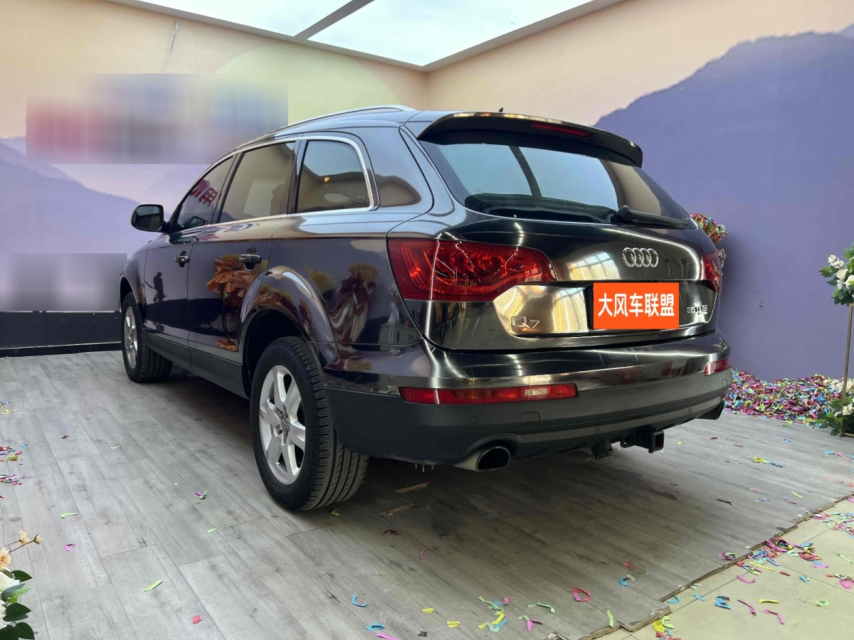 奧迪 奧迪Q7  2014款 35 TFSI 進(jìn)取型圖片