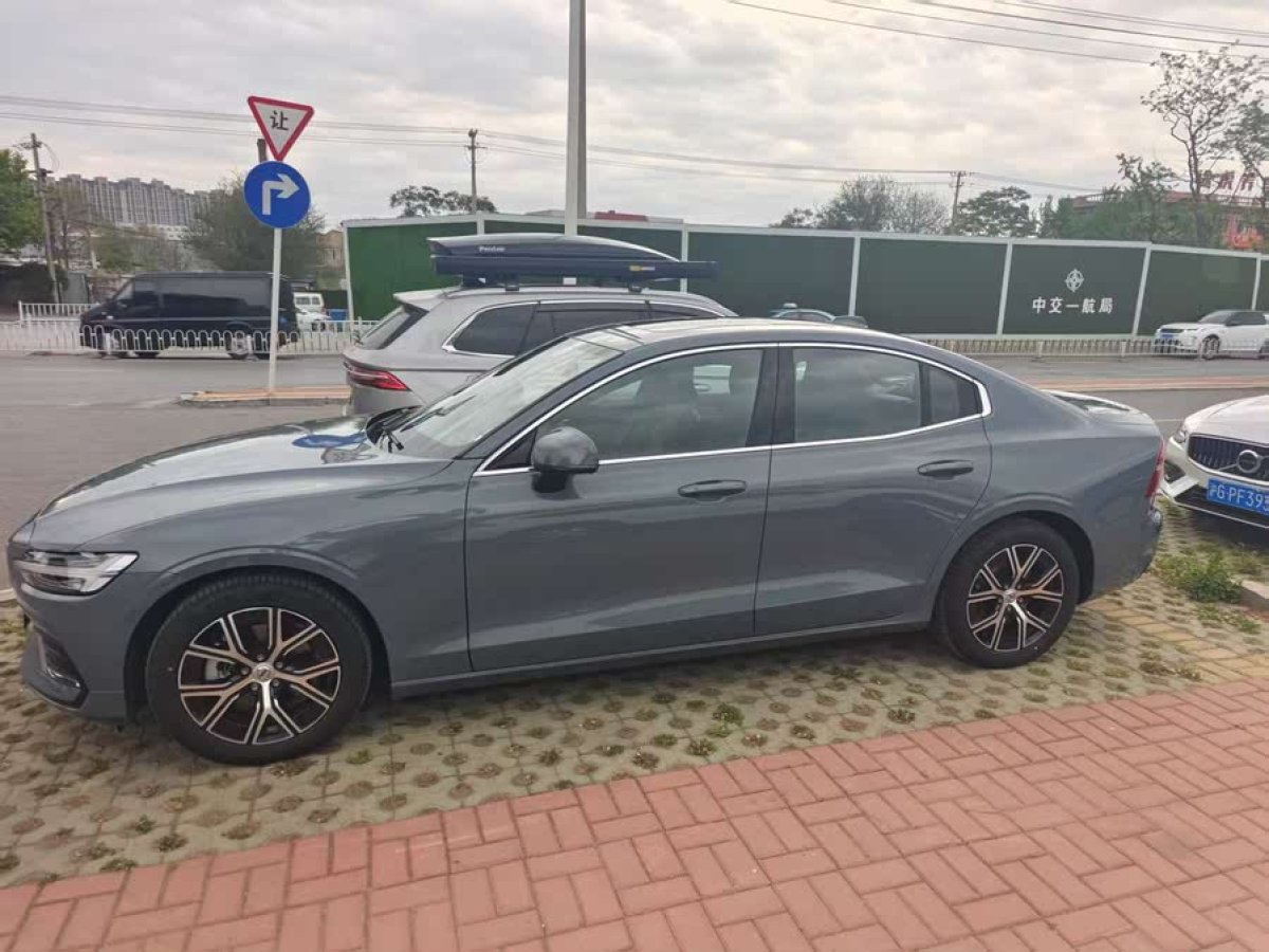 沃爾沃 S60L  2024款 B4 智逸豪華版圖片