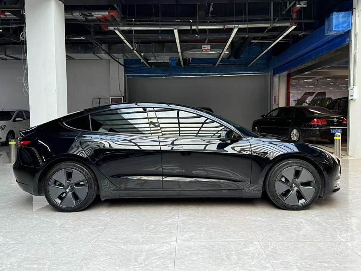 特斯拉 Model Y  2022款 改款 后輪驅(qū)動版圖片