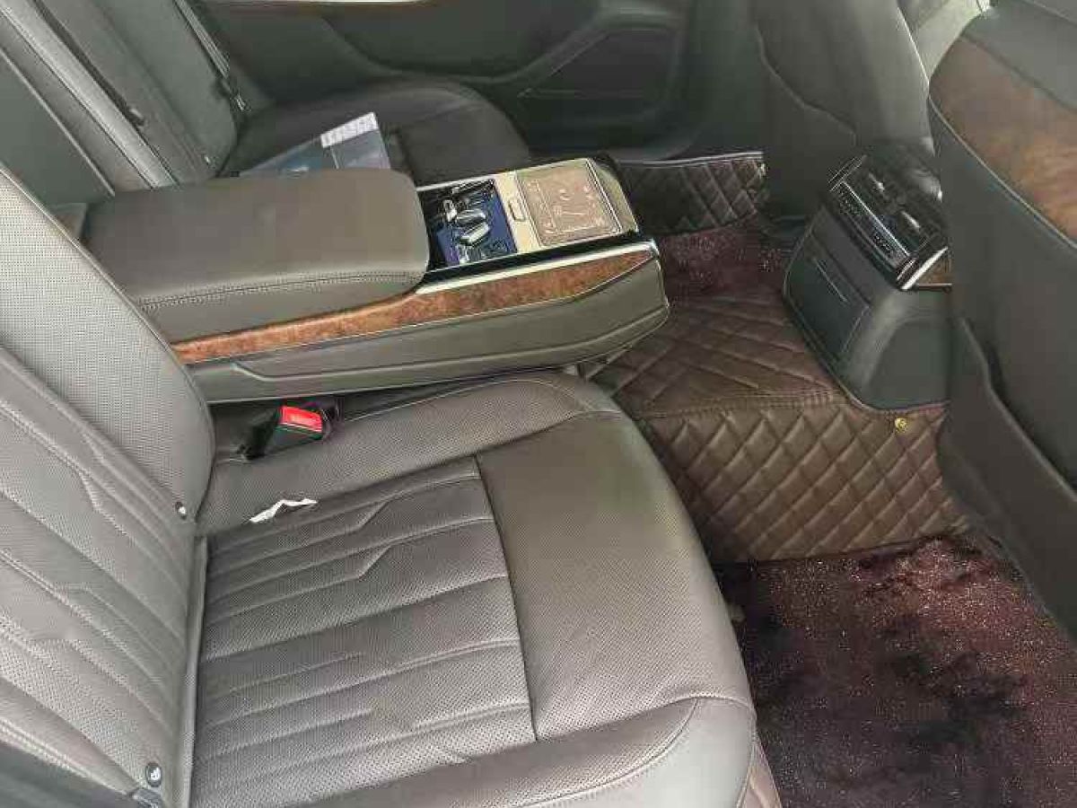 奧迪 奧迪S8  2020款 S8L 4.0TFSI quattro圖片