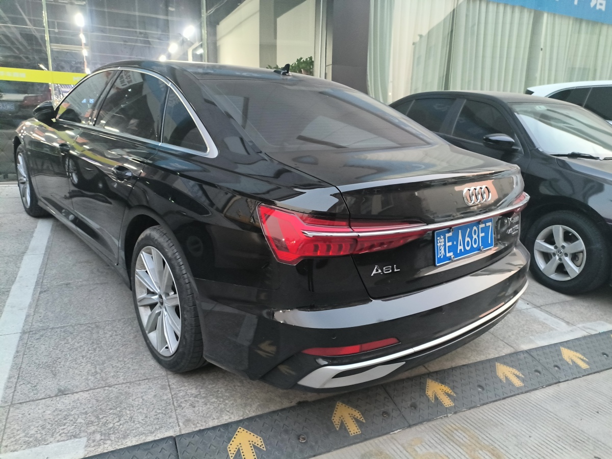 奧迪 奧迪A6L  2023款 改款 45 TFSI 臻選動感型圖片