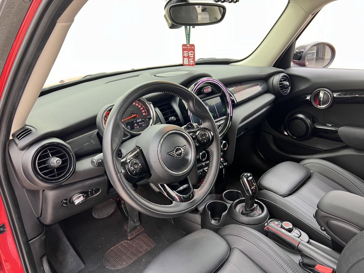 MINI MINI  2019款 2.0T COOPER S 藝術(shù)家 五門版圖片