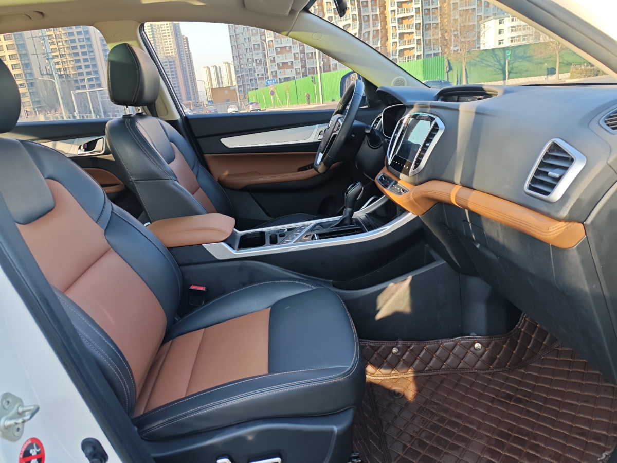 吉利 遠景SUV  2018款 1.4T CVT 4G互聯(lián)旗艦型圖片