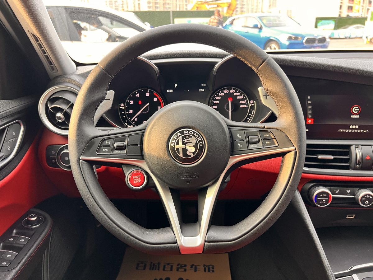 2017年6月阿尔法·罗密欧 Giulia  2017款 2.0T 280HP 豪华版