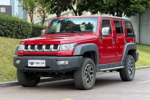 BJ40 北京 40L 2.3T 自動(dòng)四驅(qū)越野版