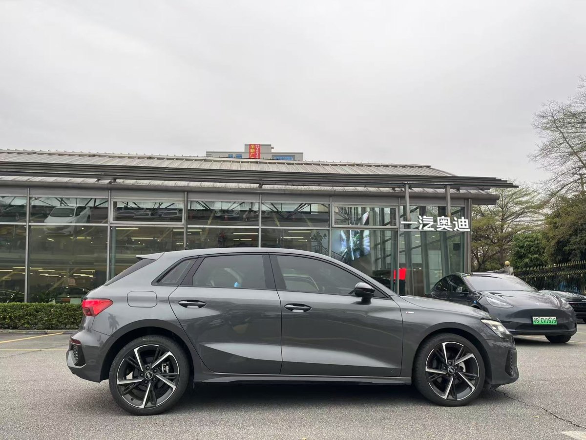 奧迪 奧迪A3  2022款 Sportback 35 TFSI 時(shí)尚運(yùn)動(dòng)型圖片