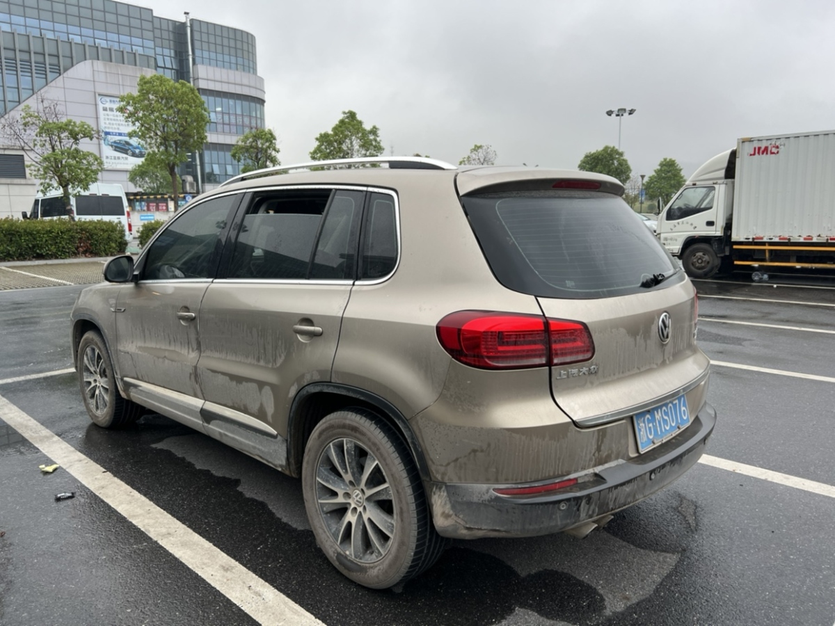 大眾 途觀  2016款 300TSI 自動四驅(qū)豪華版圖片