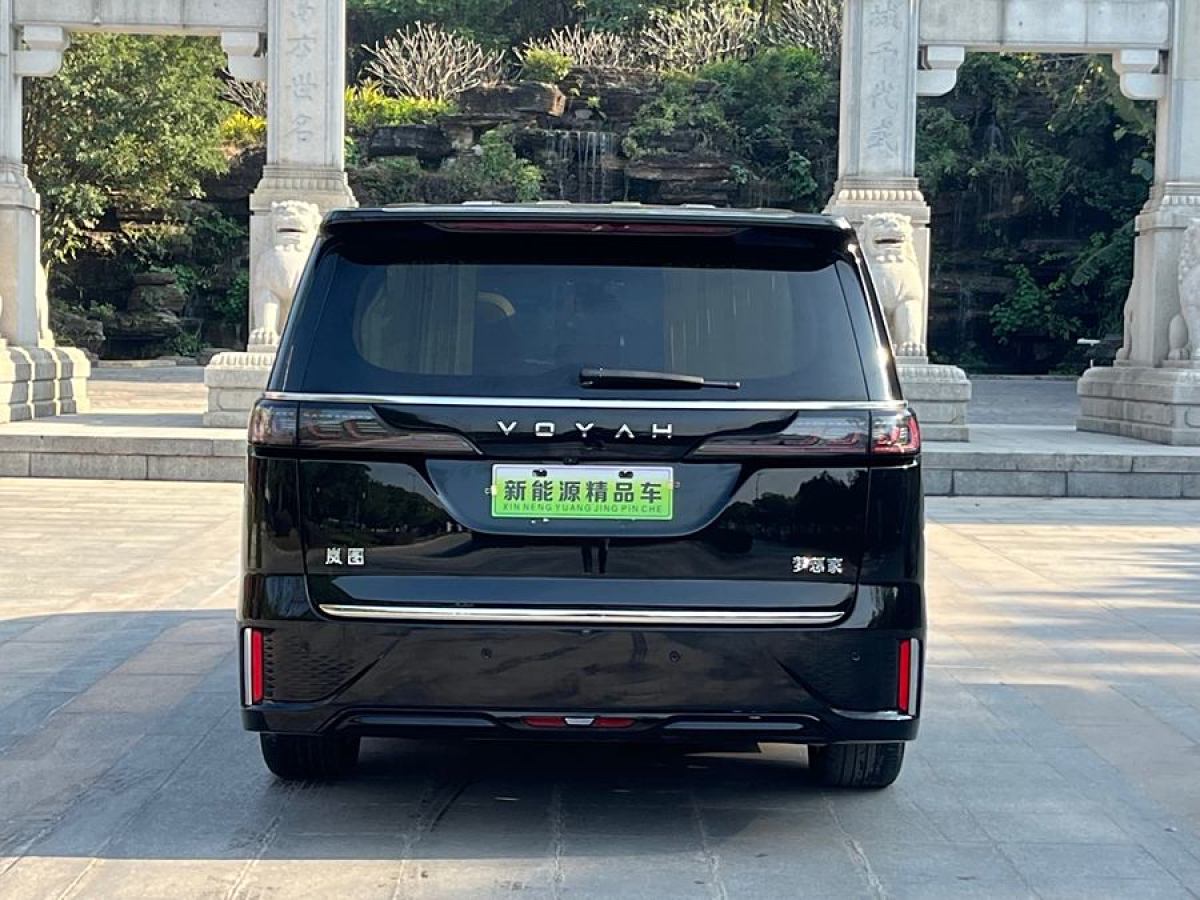 嵐圖 夢(mèng)想家  2024款 PHEV 超長(zhǎng)續(xù)航尊貴版圖片