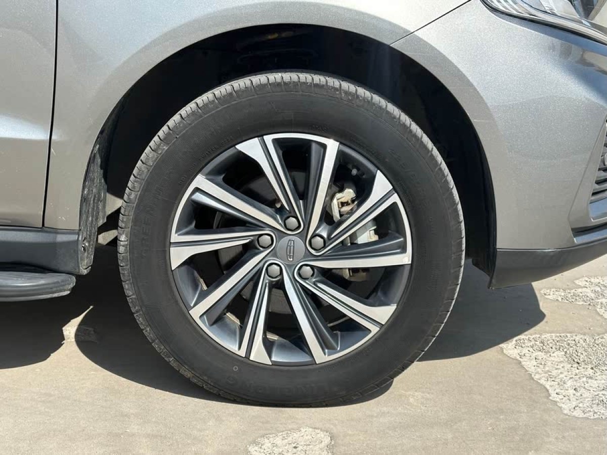 吉利 遠(yuǎn)景X6  2020款 1.4T CVT尊貴型圖片