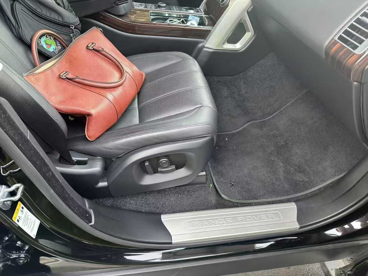 路虎 攬勝  2017款 極光Convertible 2.0T HSE Dynamic 美規(guī)版圖片