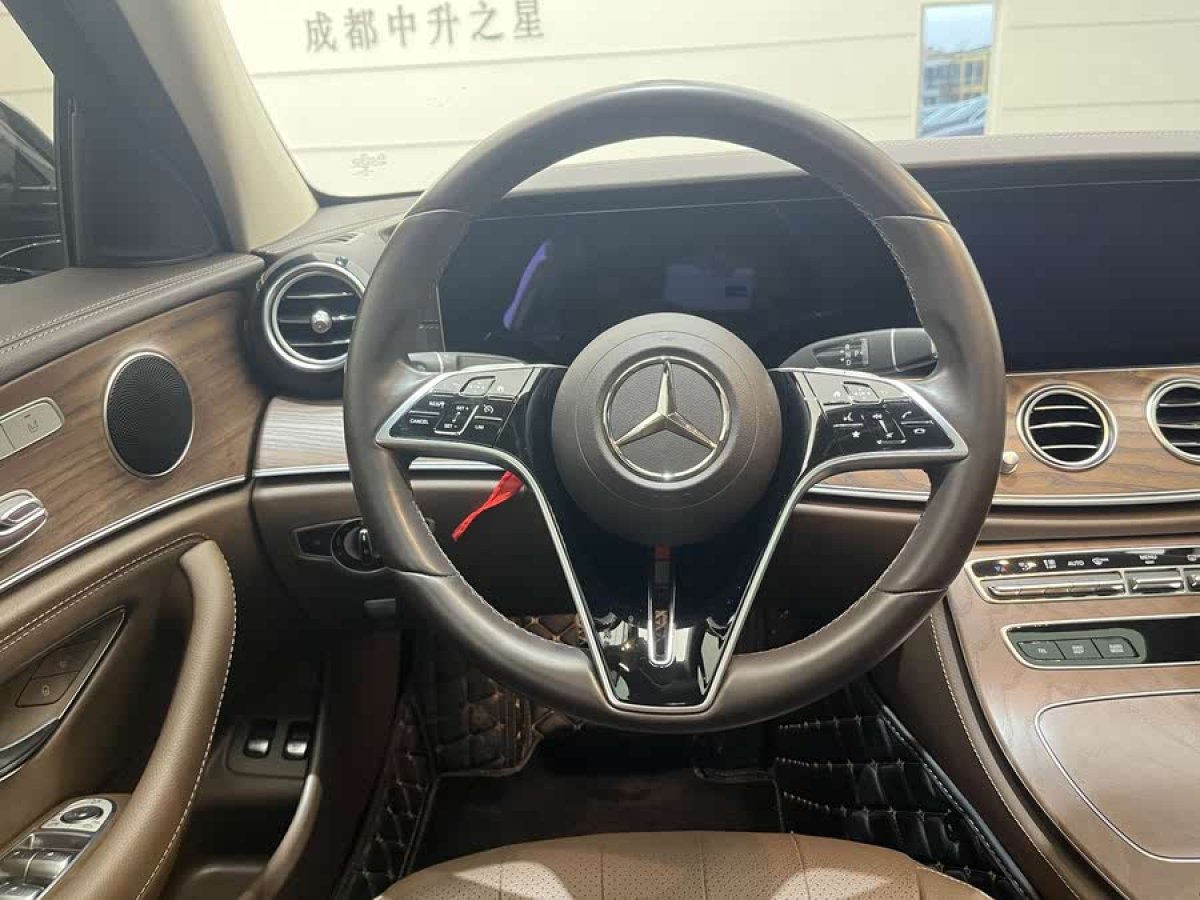 奔馳 奔馳E級新能源  2022款 改款 E 350 e L 插電式混合動力轎車圖片