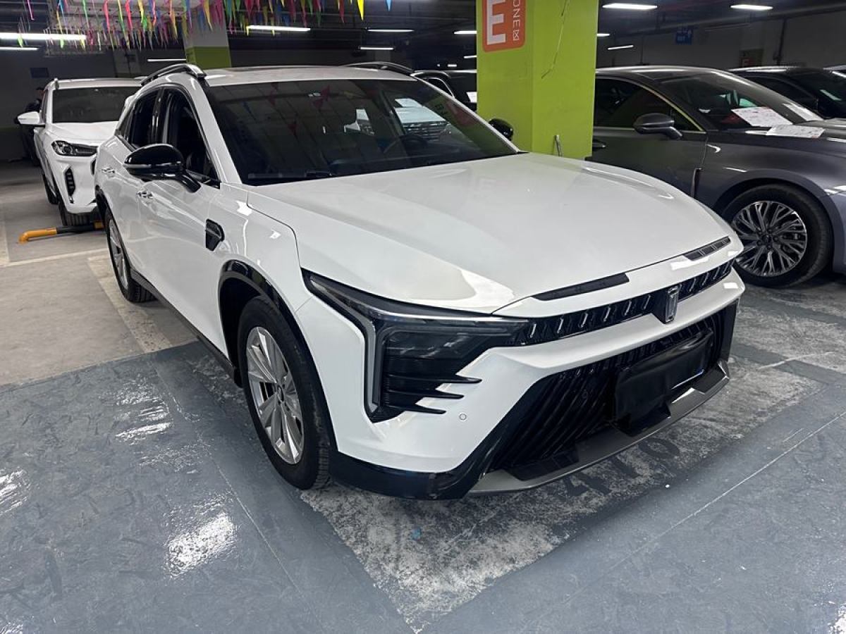 奔騰 奔騰B70S  2022款 1.5T 戰(zhàn)神天王圖片