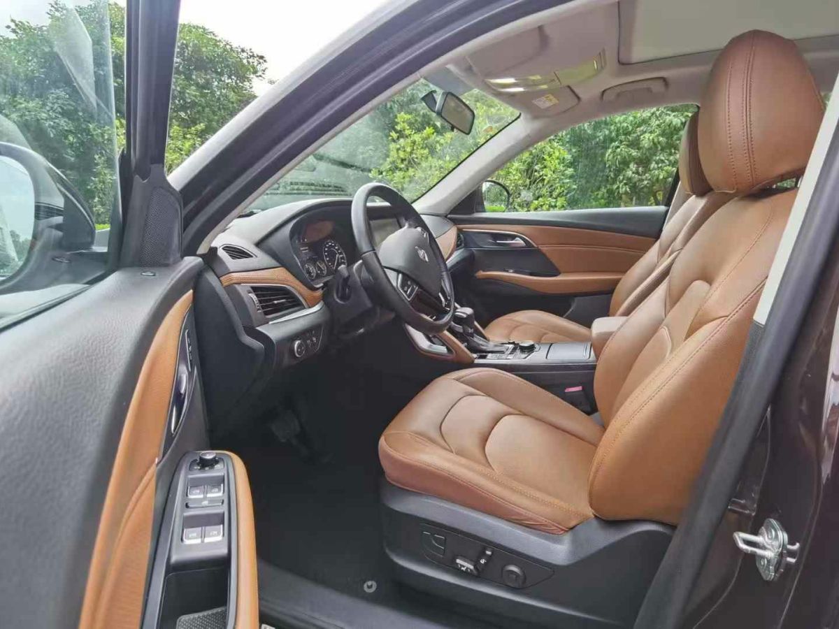 寶駿 730  2019款 1.5L 手動時尚型 7座圖片