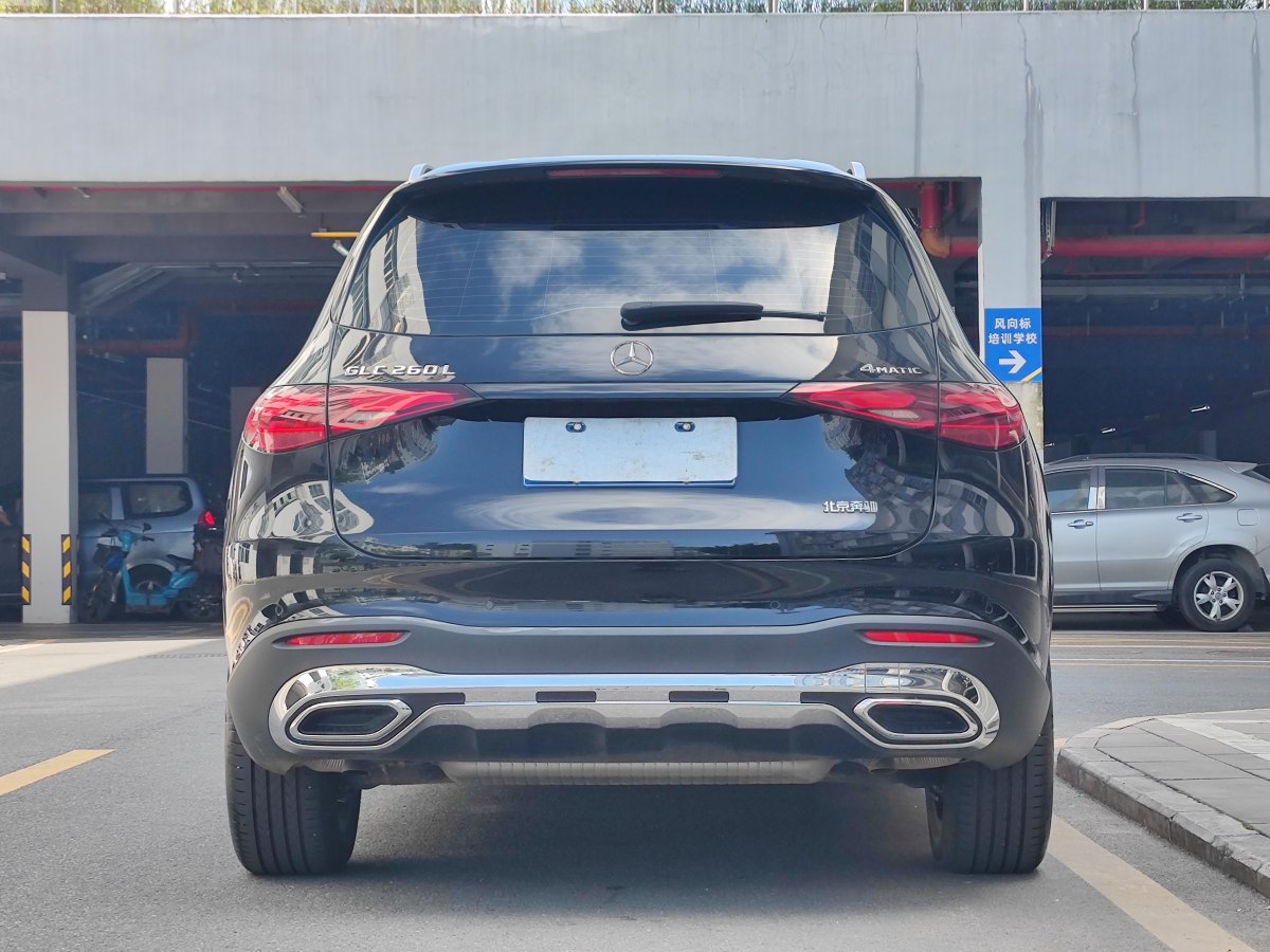 奔馳 奔馳GLC  2023款 改款 GLC 260 L 4MATIC 動感型 5座圖片