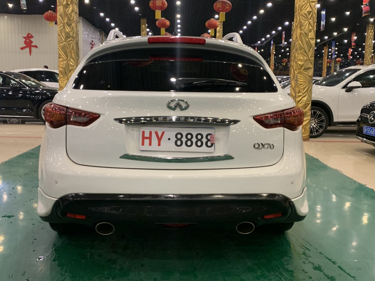 英菲尼迪 QX70  2013款 3.7L 標(biāo)準(zhǔn)版圖片