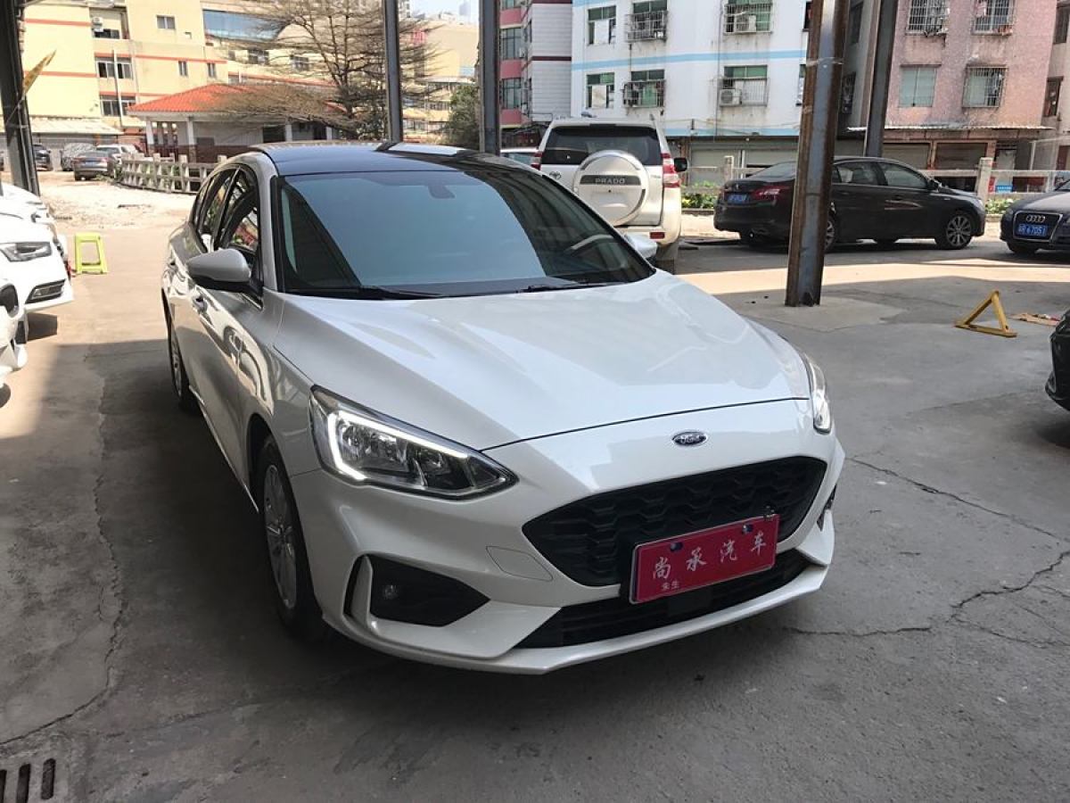 2020年3月福特 ?？怂? 2020款 三廂 EcoBoost 180 自動(dòng)鋒潮型