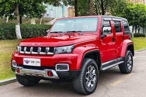 BJ40 北京 PLUS 2.3T 自動(dòng)四驅(qū)尊享版