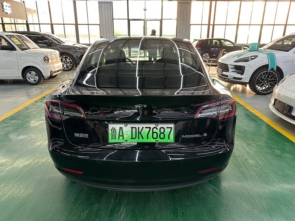 特斯拉 Model 3  2021款 改款 標(biāo)準(zhǔn)續(xù)航后驅(qū)升級(jí)版圖片