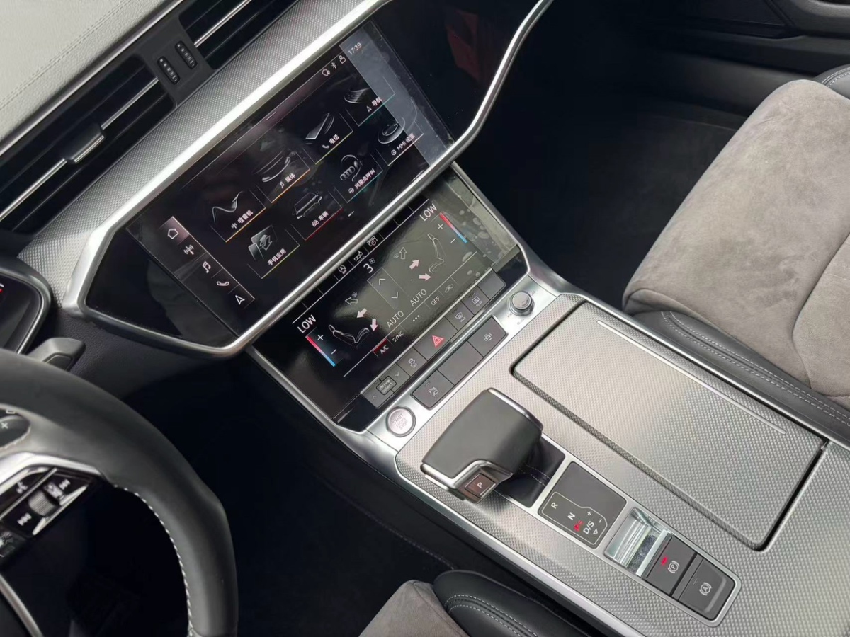 奧迪 奧迪A6L  2020款 40 TFSI 豪華動感型圖片