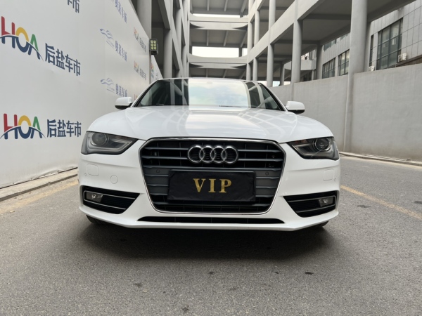 奥迪 奥迪A4L  2015款 35 TFSI 自动标准型