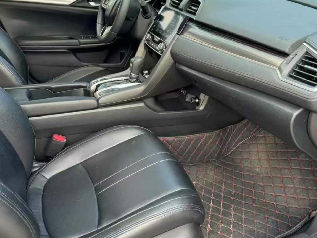本田 思域  2021款 HATCHBACK 220TURBO CVT新銳控圖片