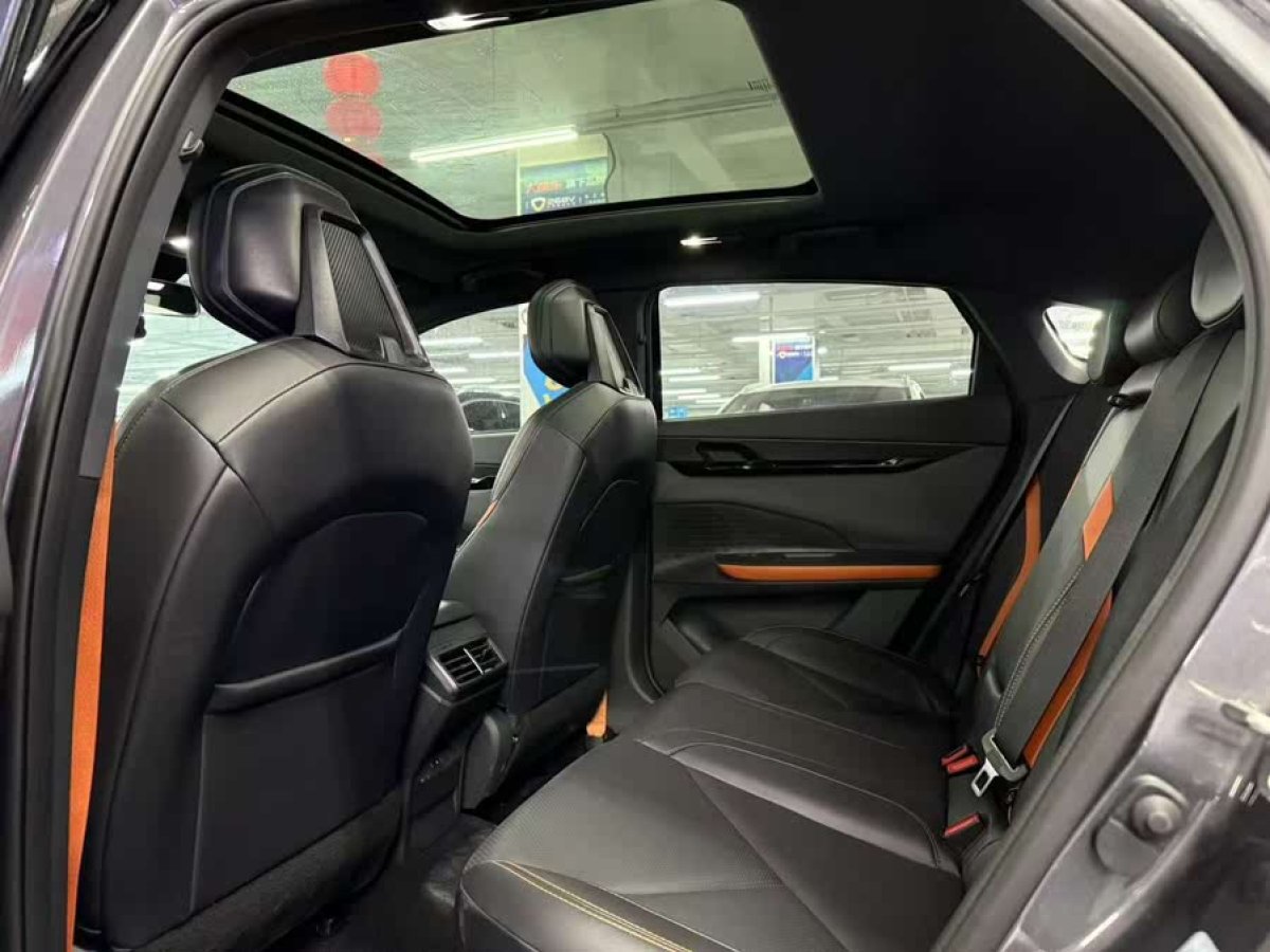 長安 長安UNI-V  2022款 1.5T 運動版圖片