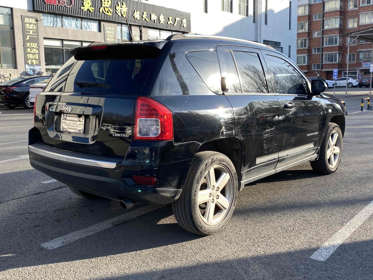 Jeep 指南者  2012款 2.0L 兩驅(qū)豪華版圖片