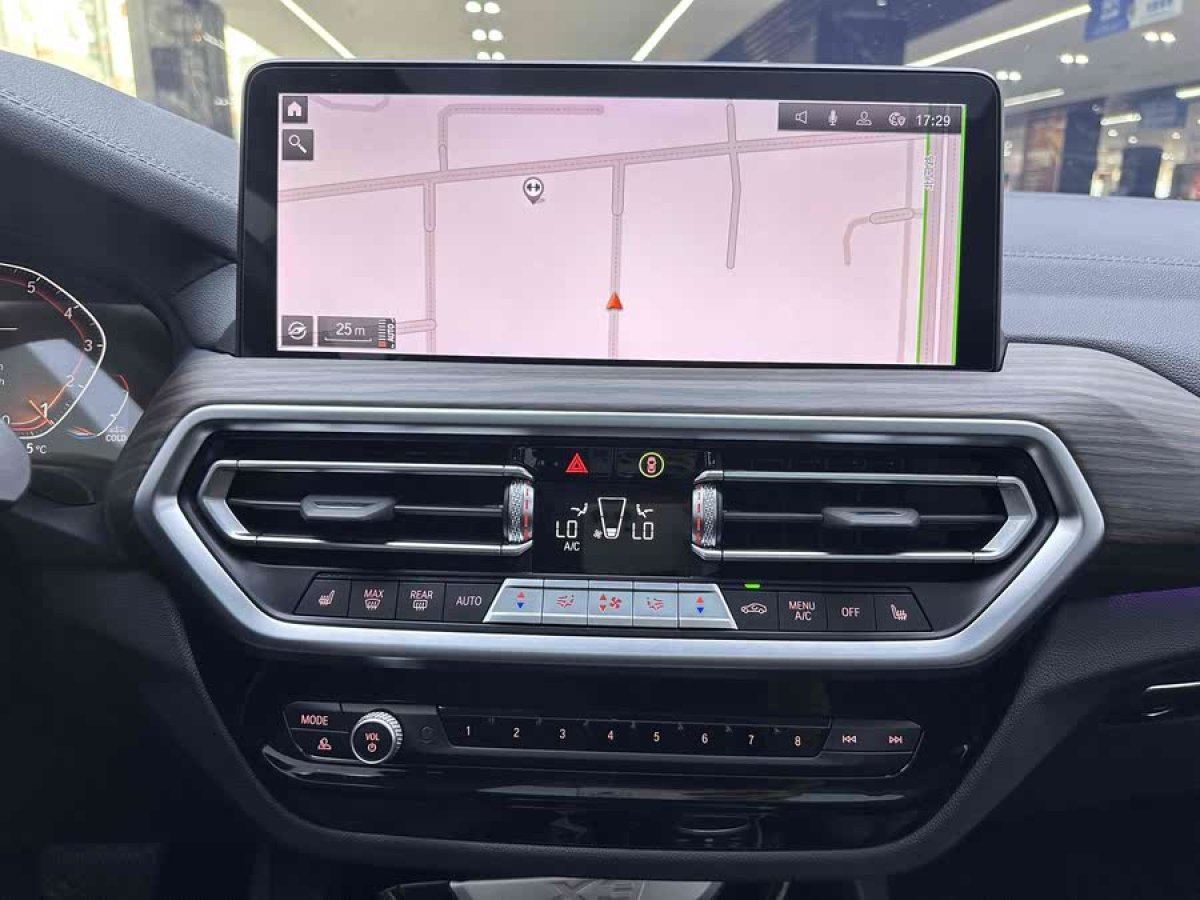 寶馬 寶馬X3  2023款 改款 xDrive30i 領(lǐng)先型 M曜夜套裝圖片