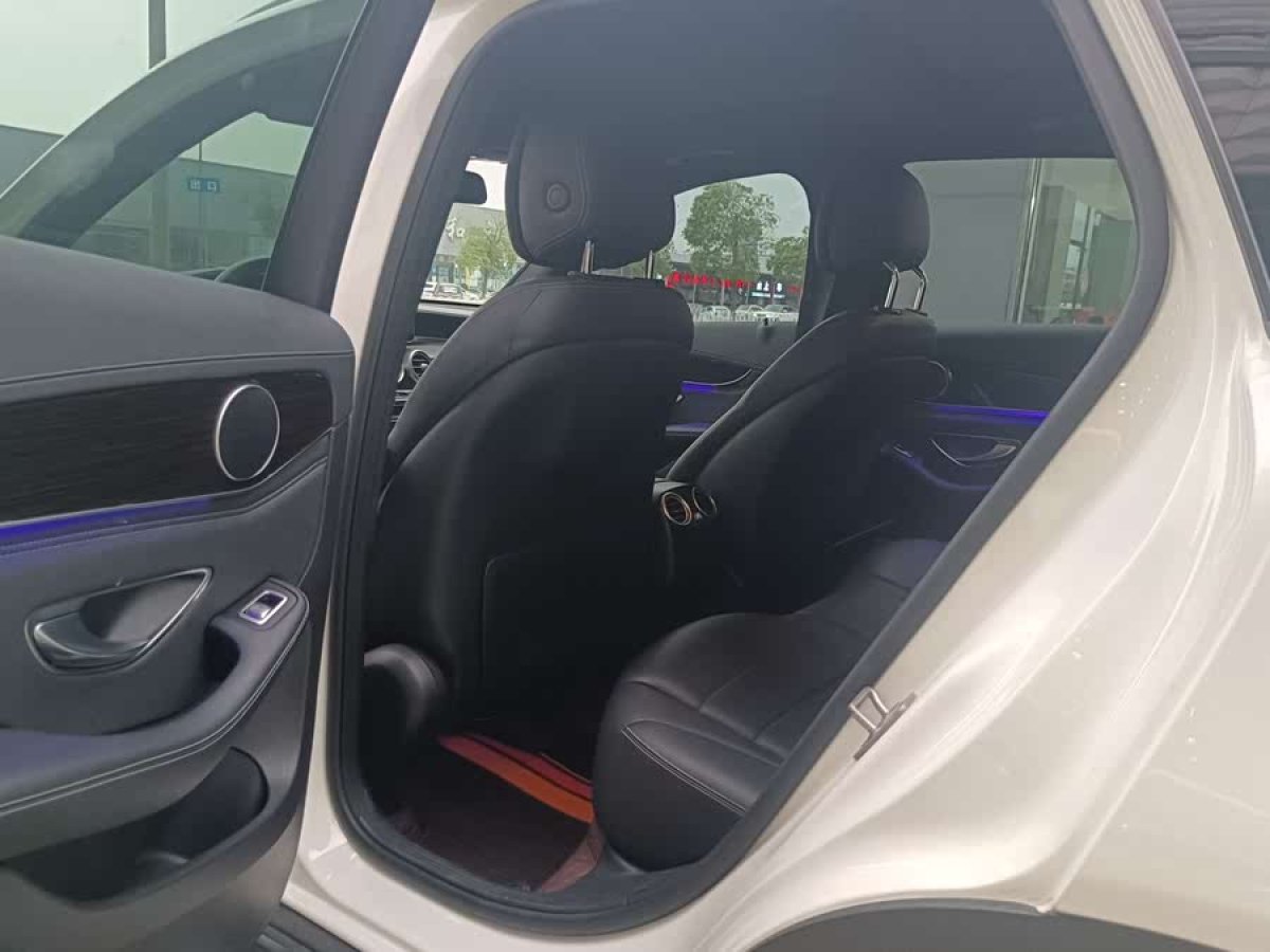 奔馳 奔馳GLC  2018款 改款 GLC 260 4MATIC 動感型圖片