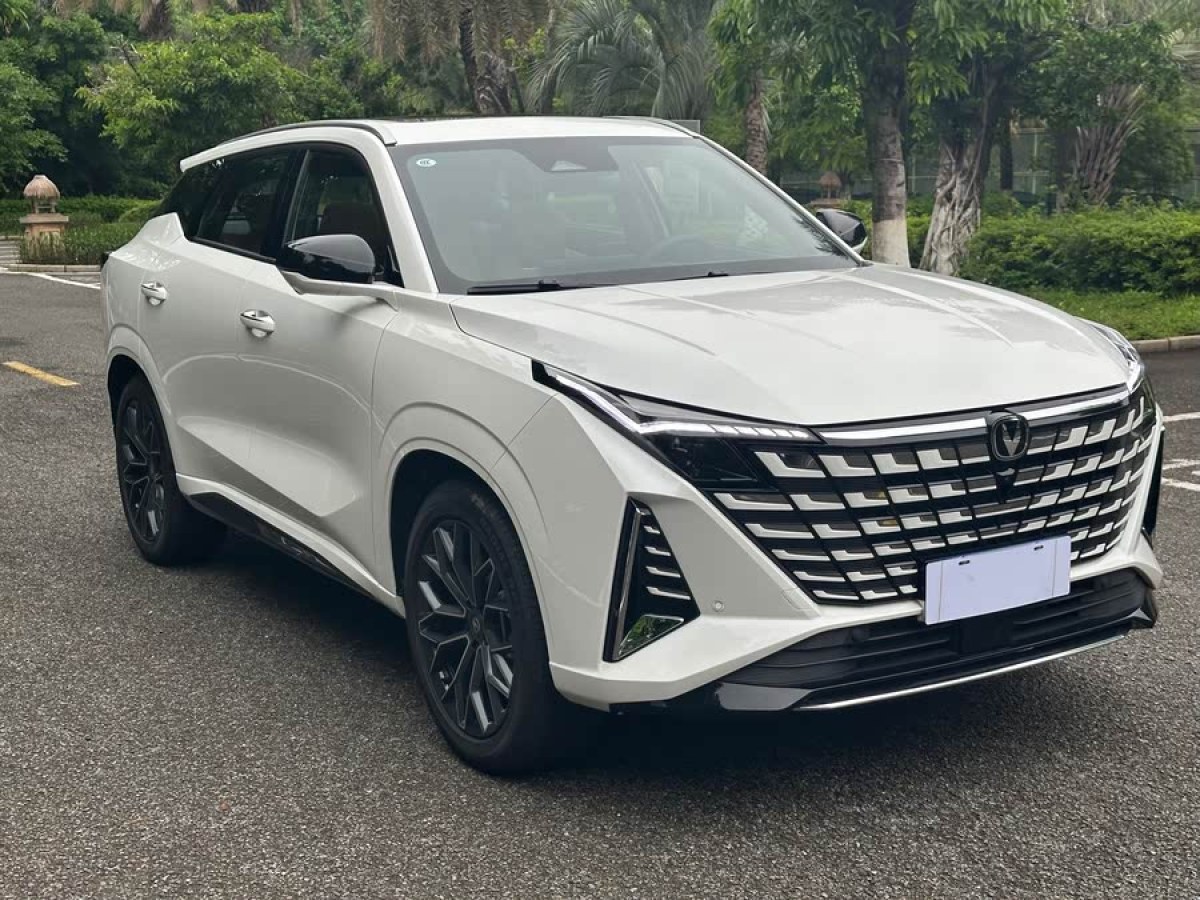 長安 長安UNI-Z  2025款 1.5T 尊貴型圖片