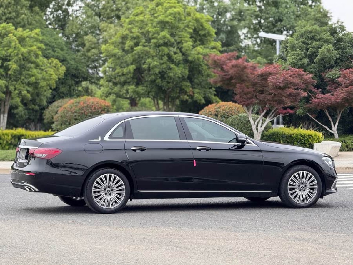奔馳 奔馳E級  2023款 改款 E 300 L 豪華型圖片