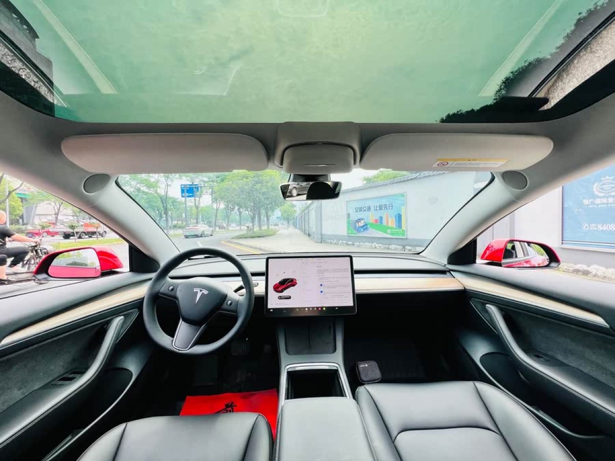 特斯拉 Model 3  2022款 后輪驅(qū)動版圖片