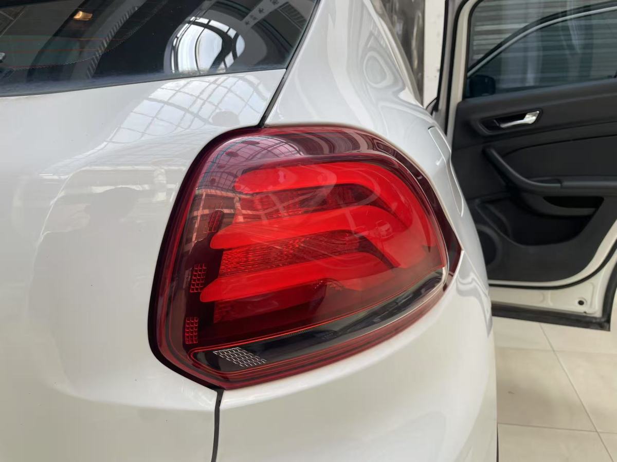 觀致 觀致5  2018款 改款 1.6T 自動領(lǐng)先型圖片