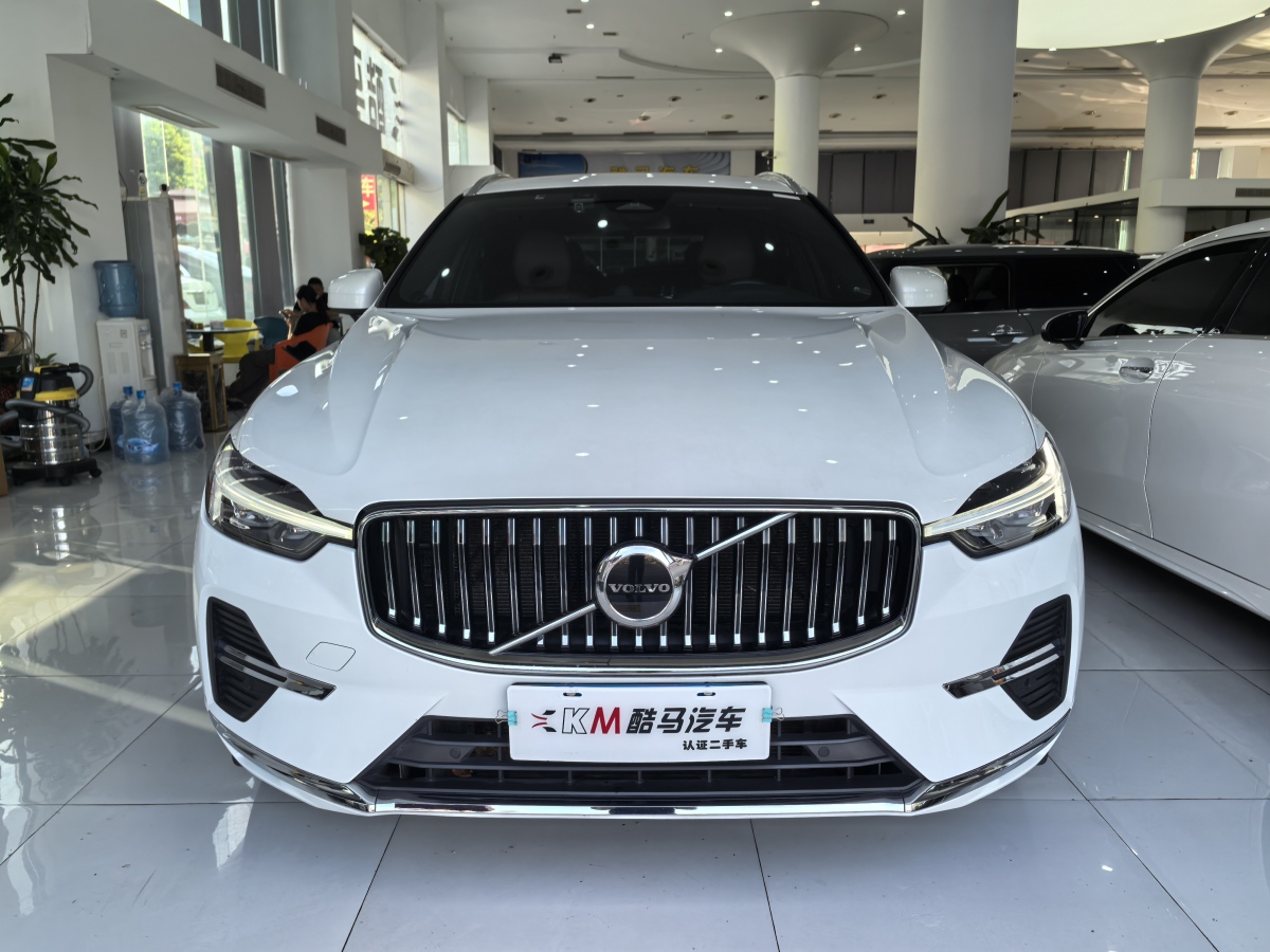 沃尔沃 XC60  2023款 B5 四驱智逸豪华版图片