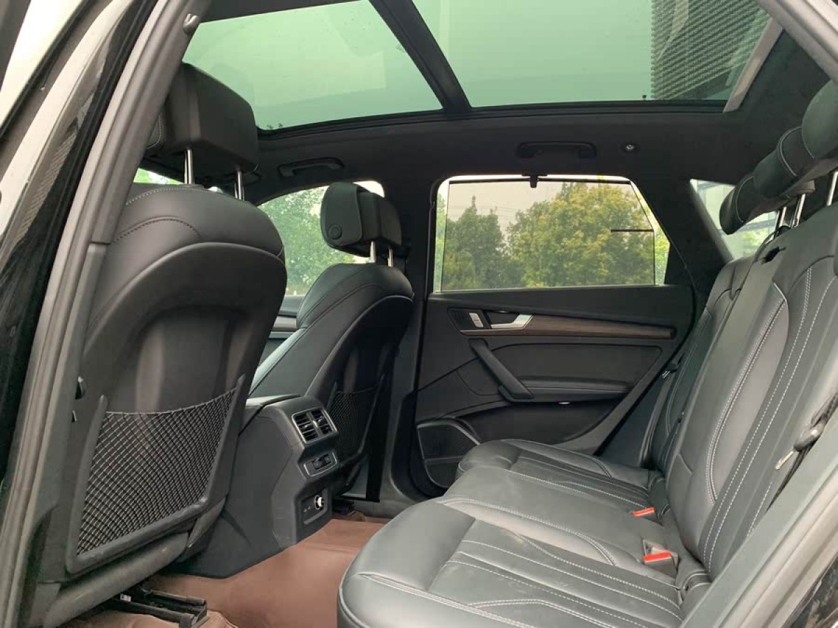 奧迪 奧迪Q5L  2024款 45 TFSI 臻選動感型圖片