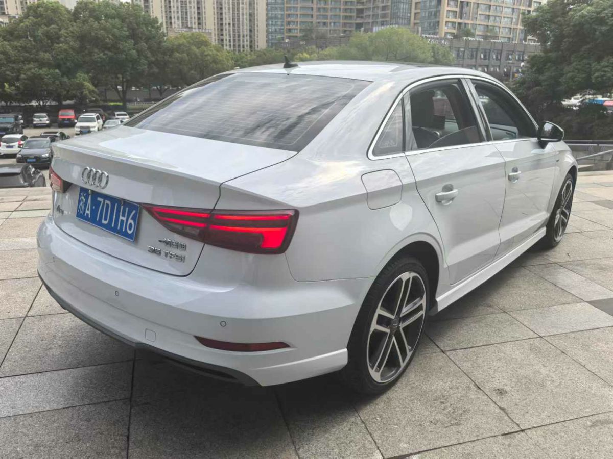 奧迪 奧迪A3  2020款 Limousine 35 TFSI 時(shí)尚型圖片