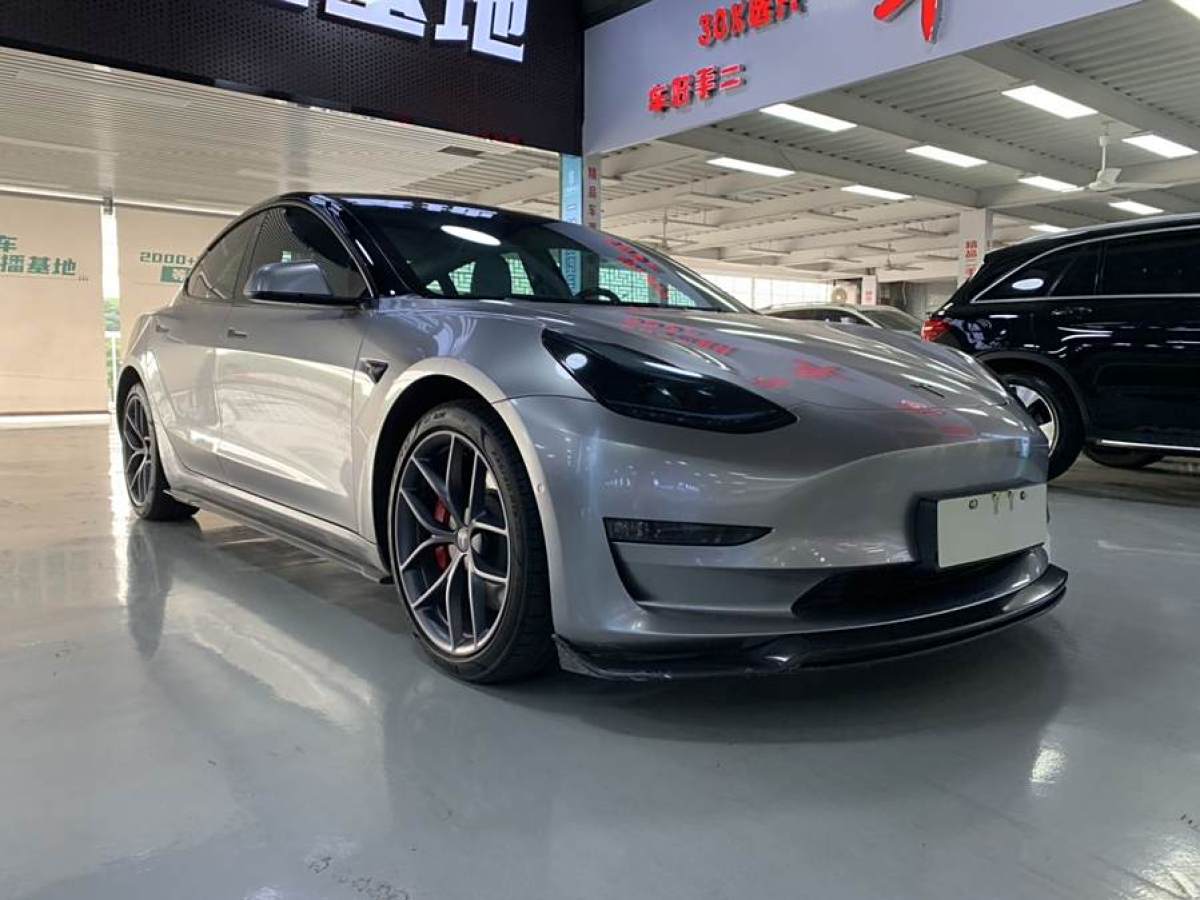 2023年9月特斯拉 Model 3  2022款 Performance高性能全輪驅(qū)動(dòng)版