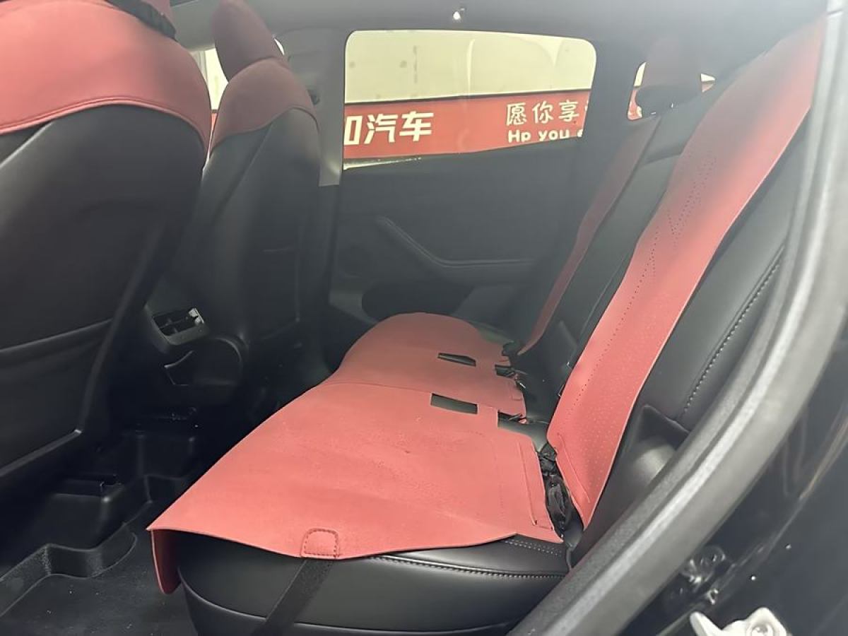 特斯拉 Model 3  2022款 后輪驅(qū)動版圖片