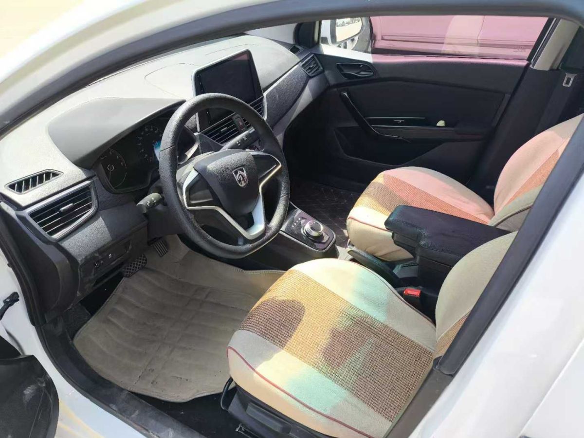 寶駿 310W  2018款 1.5L 自動時尚型圖片