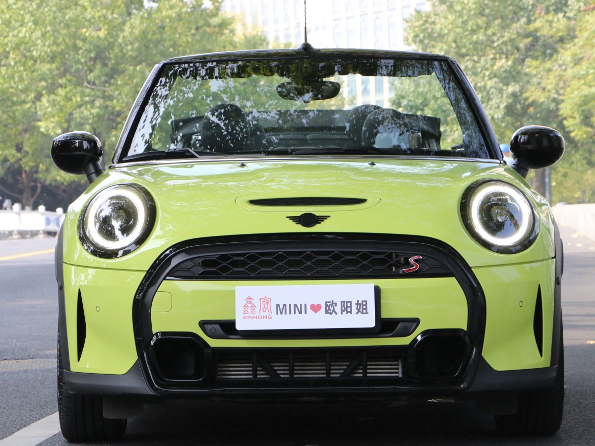 2023年2月MINI MINI  2023款 改款 2.0T COOPER S CABRIO 藝術(shù)家