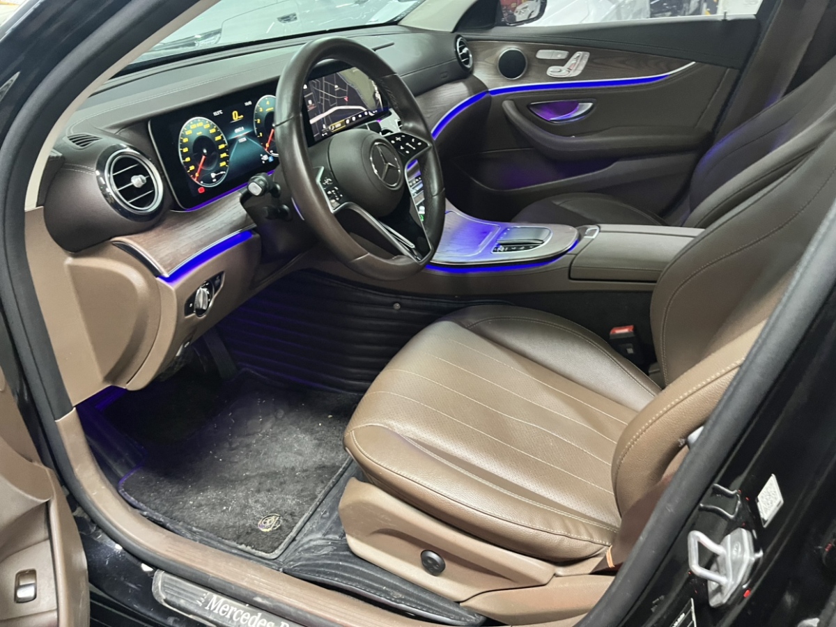 奔馳 奔馳E級(jí)  2023款 改款 E 300 L 時(shí)尚型圖片
