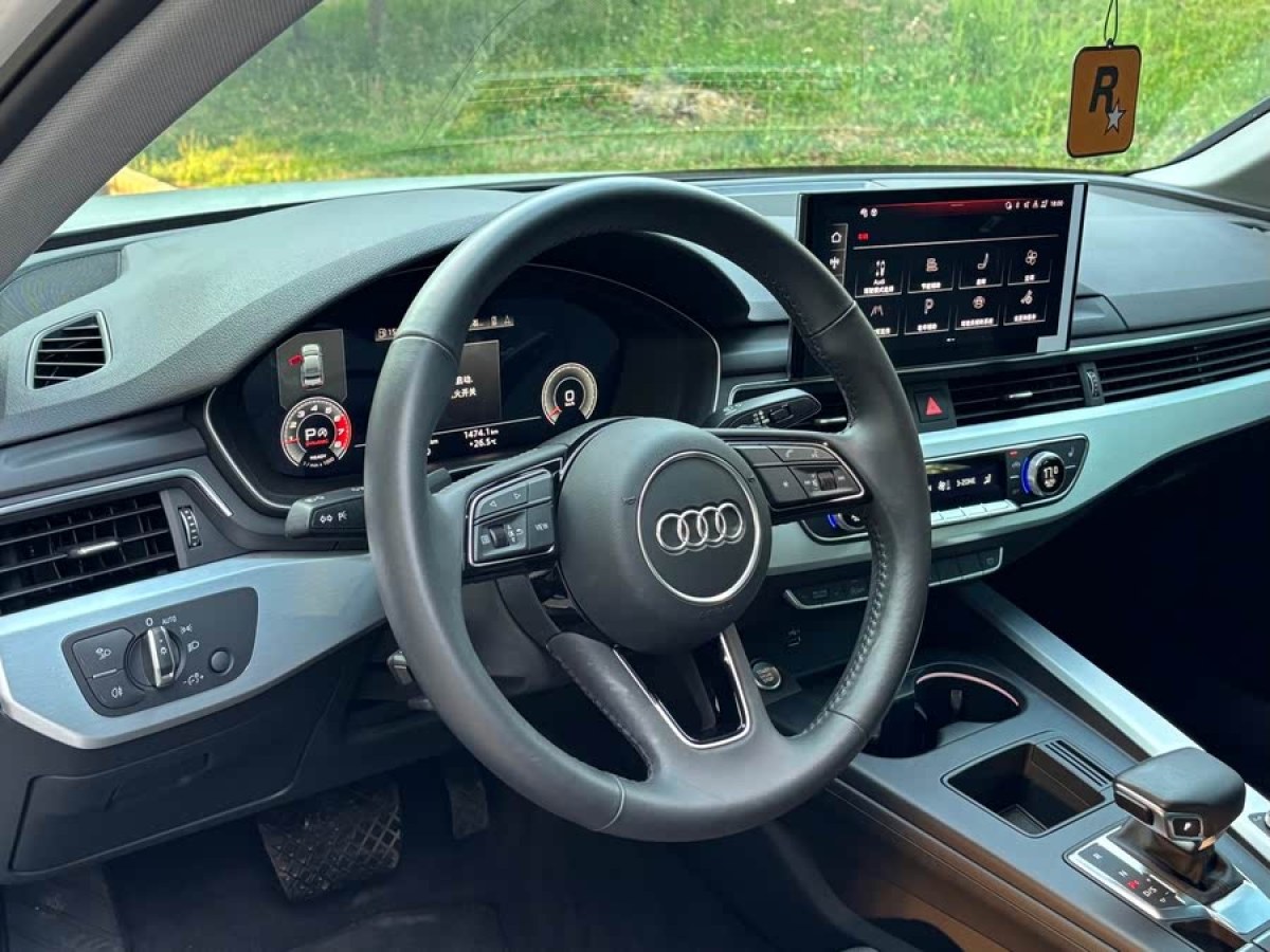 奧迪 奧迪A4L  2020款 40 TFSI 豪華動感型圖片