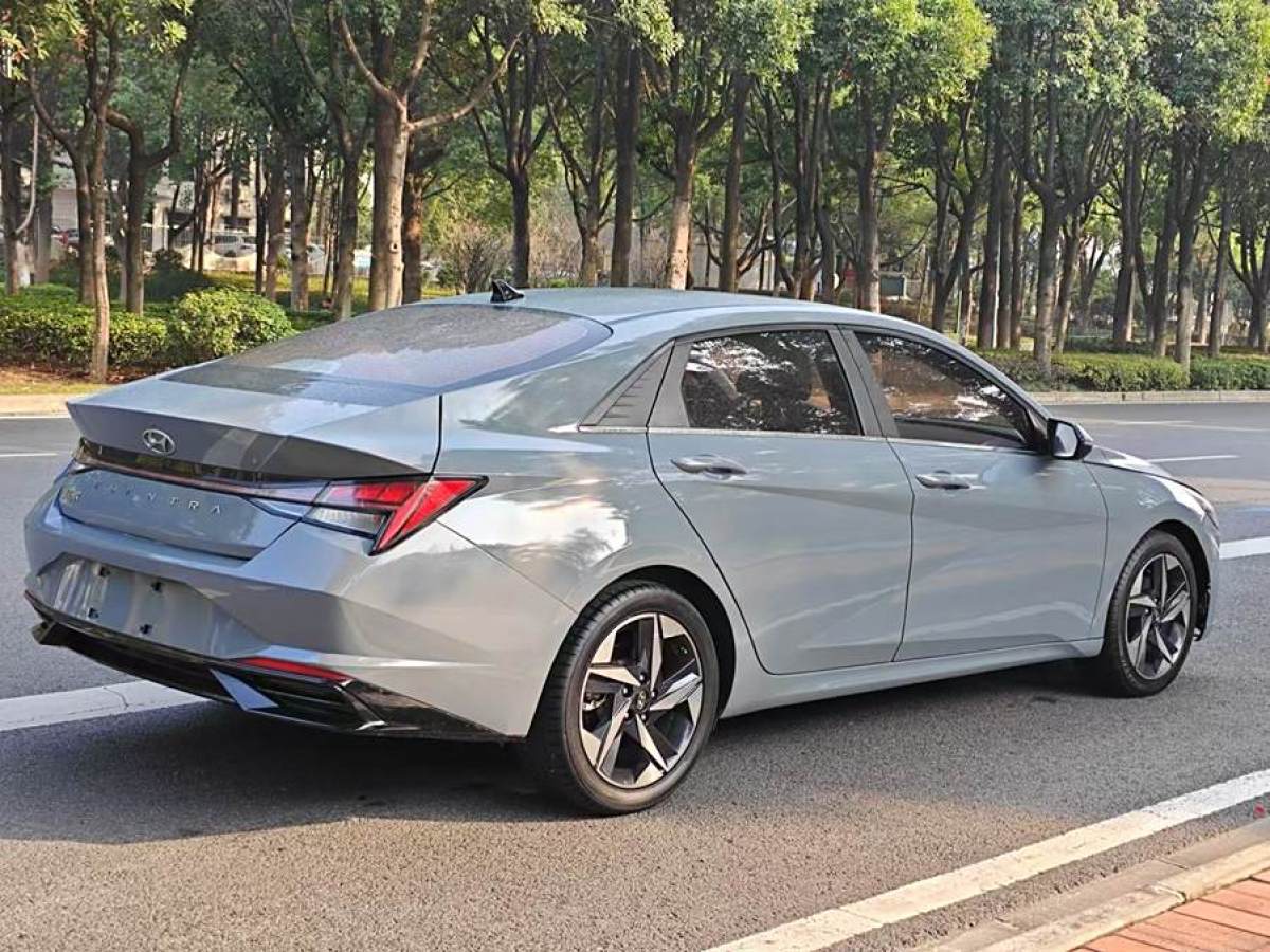 現(xiàn)代 伊蘭特  2021款 1.5L LUX尊貴版圖片