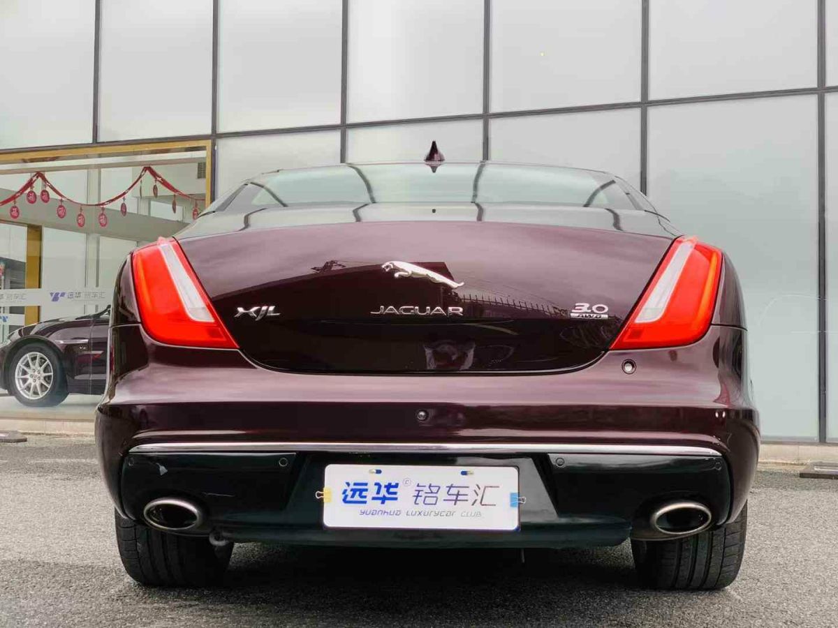 捷豹 XJ  2019款 XJL 3.0 SC 兩驅(qū)典雅商務(wù)版圖片