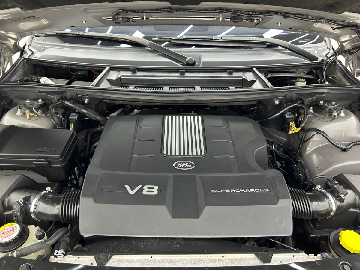 路虎 攬勝  2012款 5.0 V8 SC 巔峰創(chuàng)世典藏版圖片
